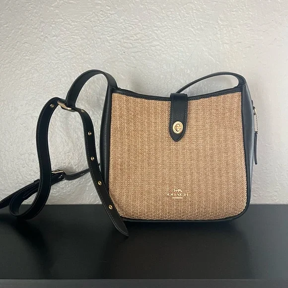 ✨ NWOT - Coach Hadley Convertible Crossbody Bag ✨ - Picture 3 of 11